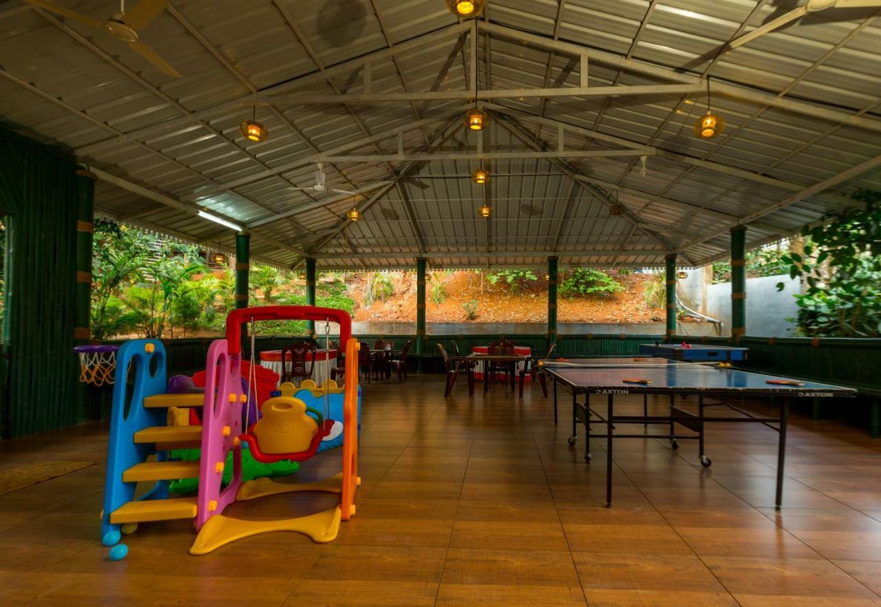 Nexstay Lakkidi Village 4*